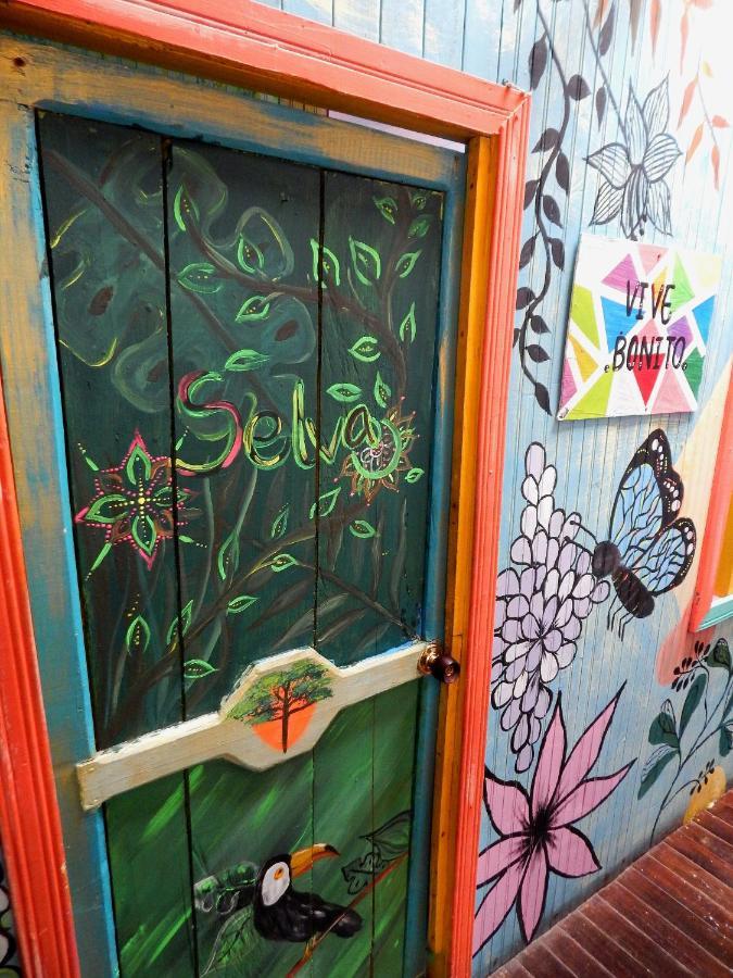 Hostal Liliana Buenaventura Exteriör bild